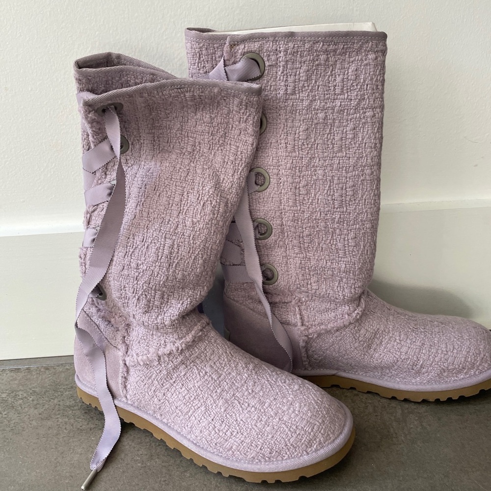 NEW UGG Australia HEIRLOOM linen Lace Up Boots 1000693 US Size 7 Knit In Lilac